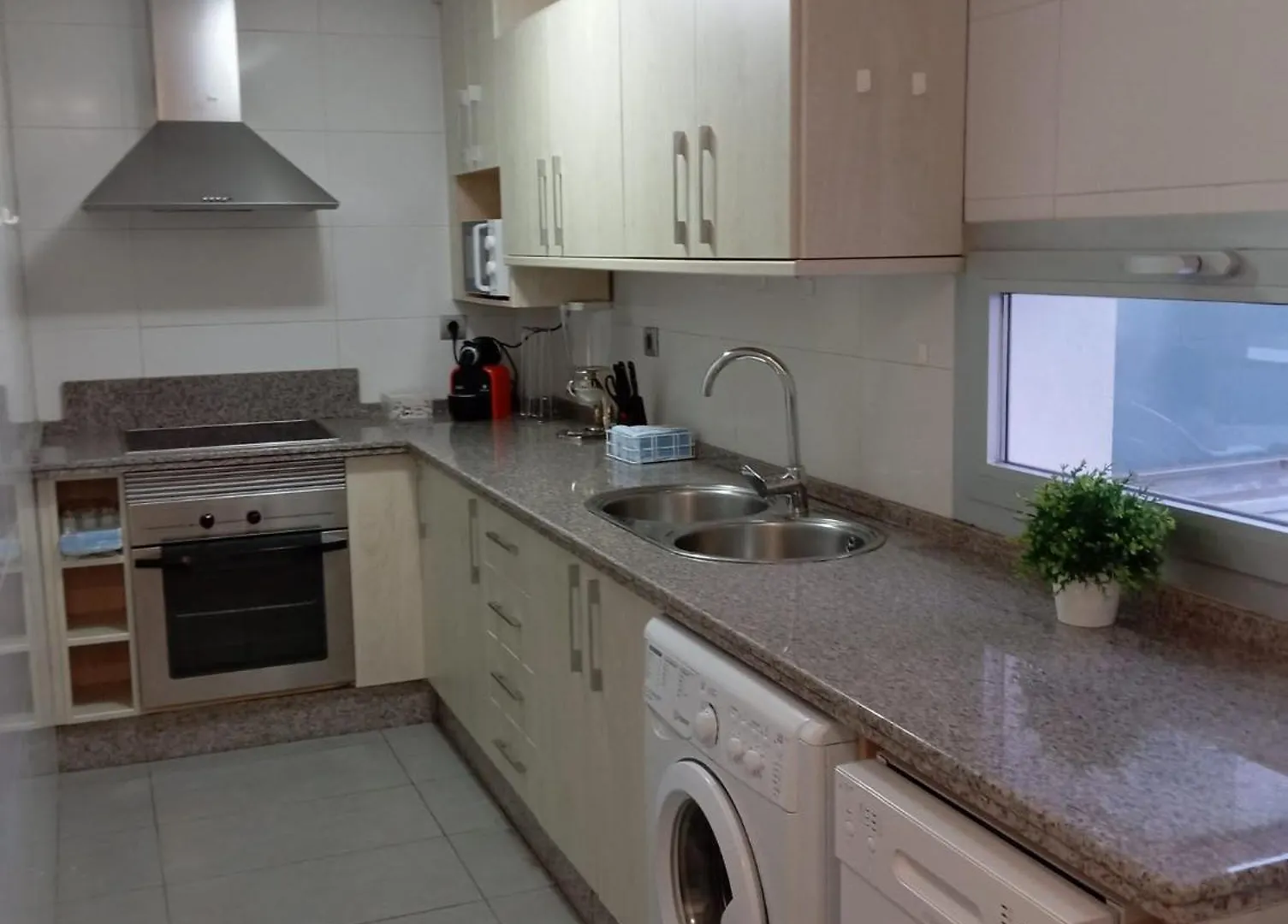 Alojamiento Nevada P&P Granada Apartment
